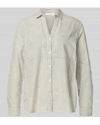 Christian Berg Women - Regular Fit Bluse mit V-Ausschnitt und Brusttaschen - Lyst