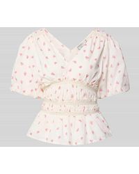 Neo Noir - Slim Fit Bluse mit V-Ausschnitt Modell 'Sapura fleurie' - Lyst