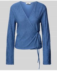 Colourful Rebel - Regular Fit Wickelbluse mit V-Ausschnitt Modell 'Winona' - Lyst