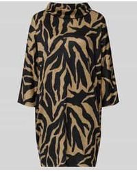 Apricot - Relaxed Fit Gebreide Jurk Met Wijde Col - Lyst