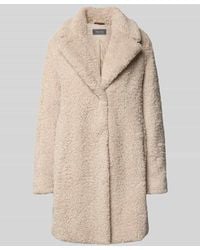 White Label - Relaxe Fit Mantel aus Kunstfell mit Reverskragen - Lyst