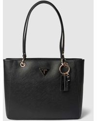 Guess - Handtasche mit Applikation Modell 'NOELLE' in black - Lyst
