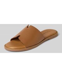 Tamaris - Slides aus Leder mit strukturierter Sohle - Lyst