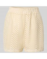 Colourful Rebel - Regular Fit Shorts mit Häkelspitze Modell 'Nolita' - Lyst