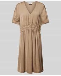 ROBE LÉGÈRE - Knielange Jurk Met V-hals - Lyst