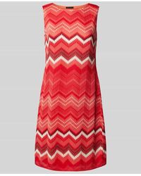 Betty Barclay - Knielanges Kleid mit grafischem Muster - Lyst