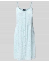 Pieces - Fließendes Freizeitkleid mit Allover-Muster Modell 'TALA' - Lyst