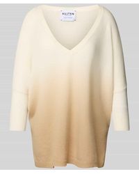 Kujten - Oversized Strickpullover mit V-Ausschnitt Modell 'MINIE' - Lyst
