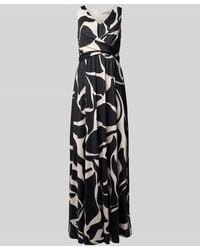 Christian Berg Cocktail - Regular Fit Abendkleid mit V-Ausschnitt - Lyst