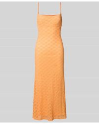 Bardot - Midikleid mit Strukturmuster Modell 'ADONI' - Lyst