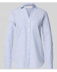 Christian Berg Women - Regular Fit Bluse mit V-Ausschnitt und Brusttaschen - Lyst