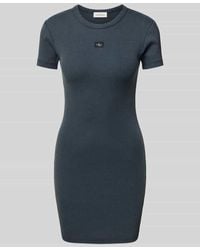 Calvin Klein - T-Shirt-Kleid mit Label-Patch und Rundhalsausschnitt - Lyst