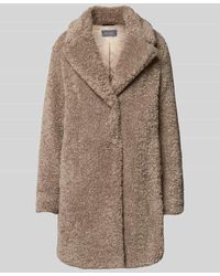 White Label - Relaxe Fit Mantel aus Kunstfell mit Reverskragen - Lyst