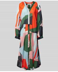 Essentiel Antwerp - Knielanges Kleid mit grafischem Muster - Lyst