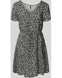 Vero Moda - Mini-jurk Van Viscose Met Bloemenmotief - Lyst