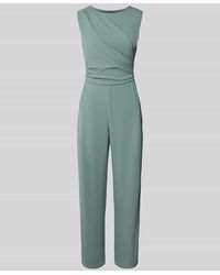 Swing - Jumpsuit mit Rundhalsausschnitt und Raffungen - Lyst