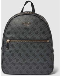 Guess - Rucksack mit Allover-Logo-Muster Modell 'VIKKY' in anthrazit - Lyst