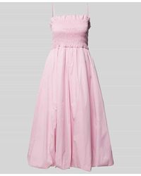 Amy Lynn - Knielanges Cocktailkleid mit Smok-Details Modell 'Polly' - Lyst