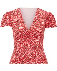 Forever New - Lulu Printed Flutter Sleeves Top - Lyst