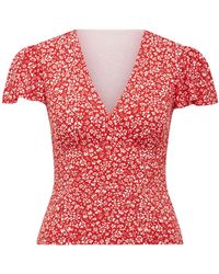 Forever New - Lulu Printed Flutter Sleeves Top - Lyst