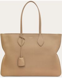 Ferragamo - Star-Shaped Tote Bag (L) - Lyst