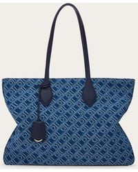 Ferragamo - Monogram Star-Shaped Tote Bag (L) - Lyst
