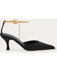 Ferragamo - Women Pump Shoe With Ankle Chain - Lyst