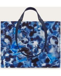 Ferragamo - Carnation Print Tote Bag (L) - Lyst