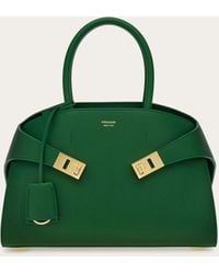 Ferragamo - Damen Hug Handtasche (S) - Lyst