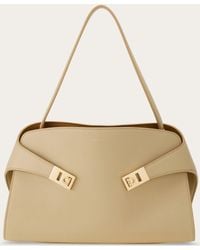 Ferragamo - Donna Borsa A Spalla Hug Soft Bicolore (M) - Lyst