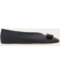 Ferragamo - Vara Bow Ballet Flat - Lyst