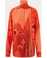 Ferragamo - Femmes Chemisier En Soie Avec Nœud Imprimé Fish Rouge - Lyst