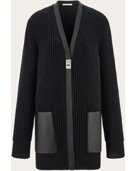 Ferragamo - Mujer Maxi Cárdigan Con Bordes De Piel Negro - Lyst