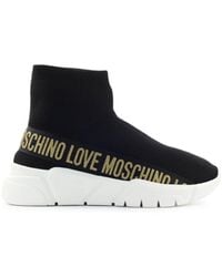 love moschino converse