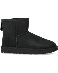 UGG - Bota mini classic ii negra - Lyst