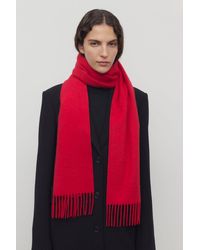 The Row Hit Cashmere Scarf in Natural | Lyst