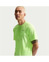 Nike - Stride Short Sleeve Performance T-Shirt - Lyst