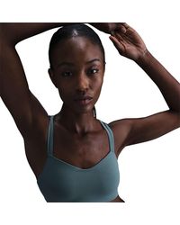 Nike - Alate Non-Wired Sports Bra - Lyst