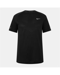 Nike - Stride Short Sleeve Performance T-Shirt - Lyst