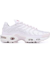 womens nike air max plus pink
