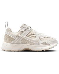 Nike - Vomero Toddler Trainers - Lyst