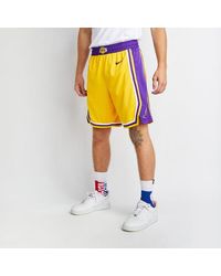 Nike - Los Angeles Lakers Icon Edition Pantalón corto NBA Swingman Amarillo - Lyst