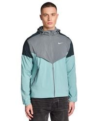 Nike - Impossibly Light Windrunner Uomo - Lyst