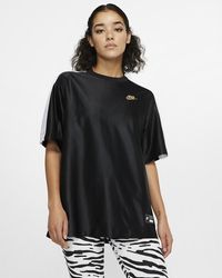 Nike T-shirts for Women | Online Sale 