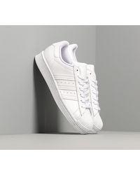 ÃncÄlÈÄminte Èi sneakerÈi pentru femei adidas UltraBOOST 20 W Ftw White/ Core Black/ Signature Coral