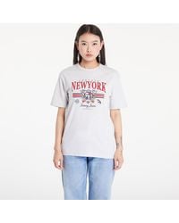 Tommy Hilfiger - T-Shirt Tommy Jeans Prep Explorer Relaxed Fit T-Shirt - Lyst