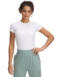 Under Armour - Meridian Core Damesshirt Met Korte Mouwen Wit Wit - Lyst