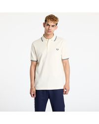 Fred Perry - T-shirt twin tipped shirt ecru/ sftbl/ brick m - Lyst
