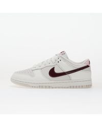 Nike - Baskets w dunk low summit white/ plum chalk-vast grey eur 44 - Lyst