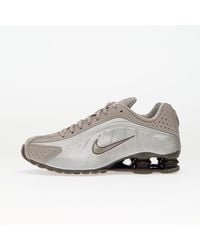 Nike - Sneakers Shox R4 Cave Stone/ Cave Stone-College-Baroque-Mtlc-College Eur - Lyst